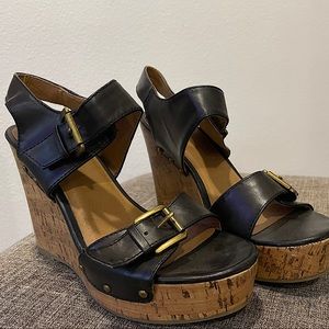 black buckle wedge platform sandals